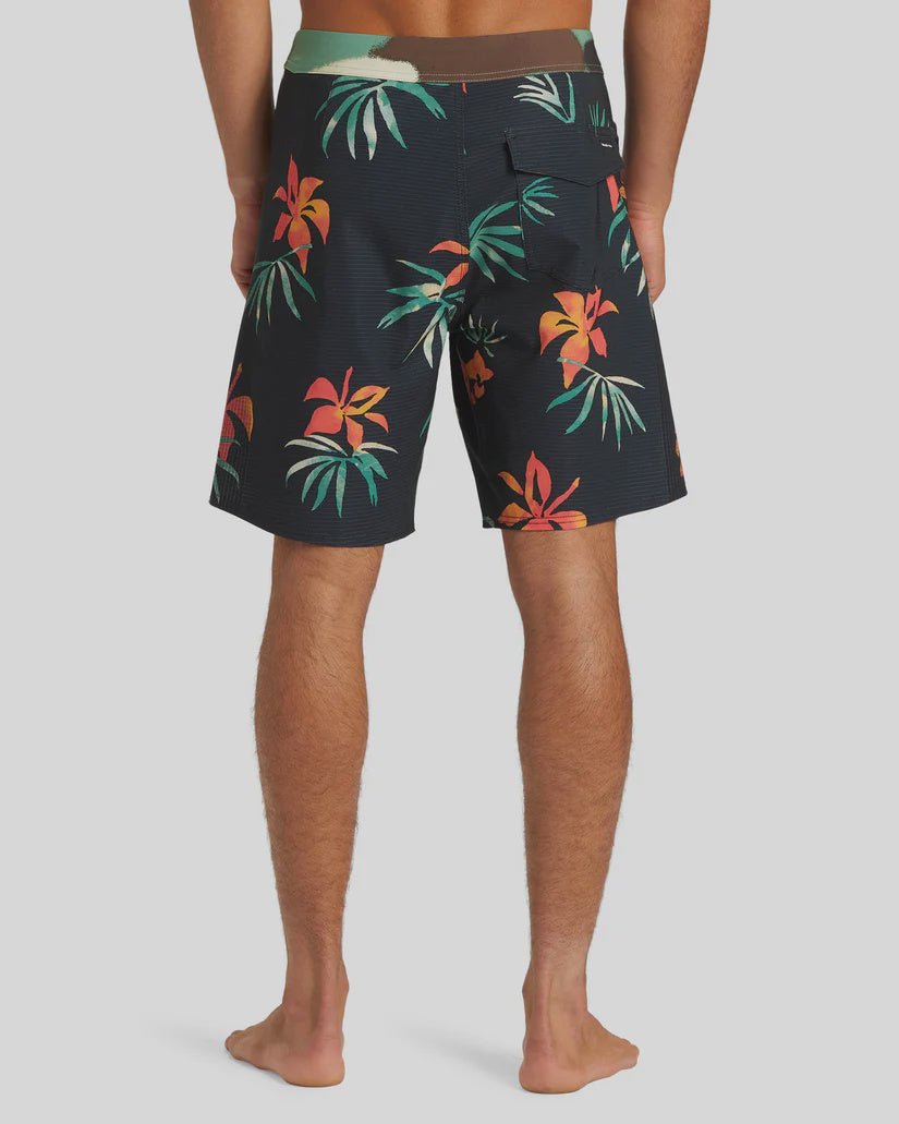 Quiksilver HighlineArch 19" Boardshorts - General - Pines Surfing Academy